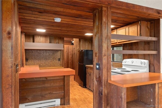 Building Photo - 296 Pine Hill Rd