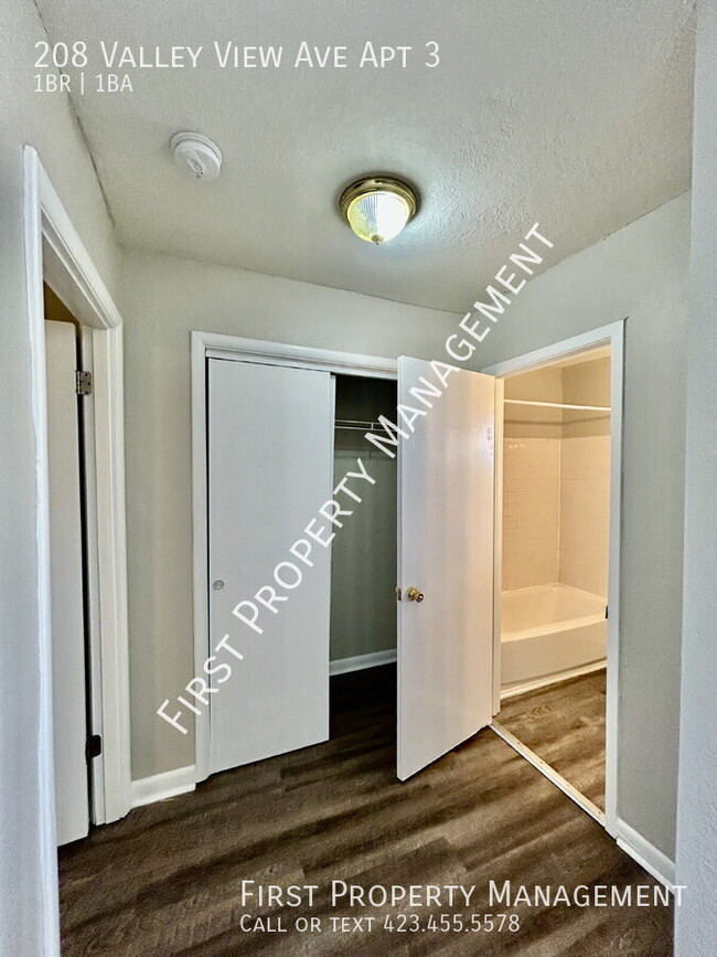 Building Photo - Red Bank 1Bed/1Bath Apartment!