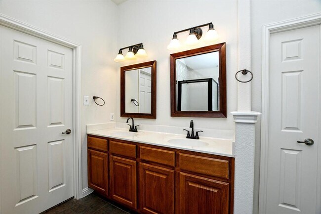 Building Photo - 2712 Brubeck Bend