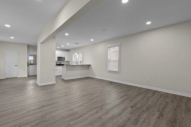 Building Photo - Jackson