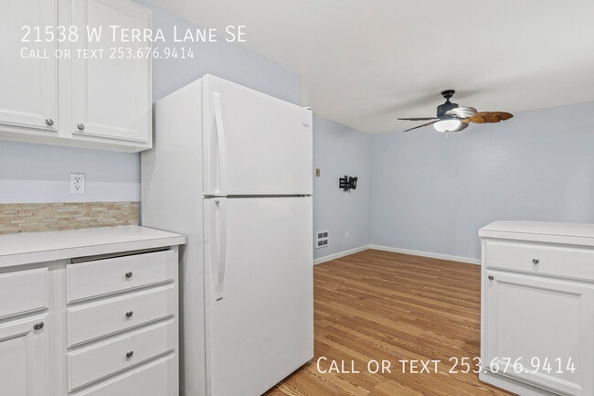 Building Photo - 21538 W Terra Ln SE