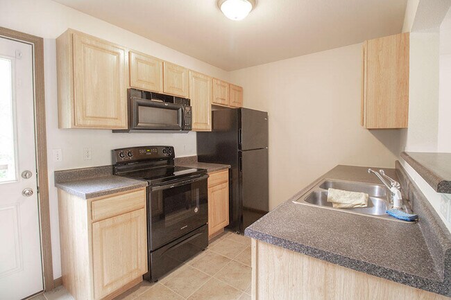 Building Photo - 2119 N Ballenger Ln