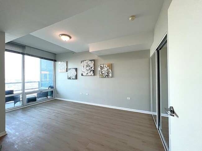 Building Photo - 9655 Woods Dr