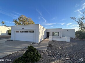 Building Photo - 1209 E Acoma Dr