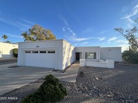 Building Photo - 1209 E Acoma Dr