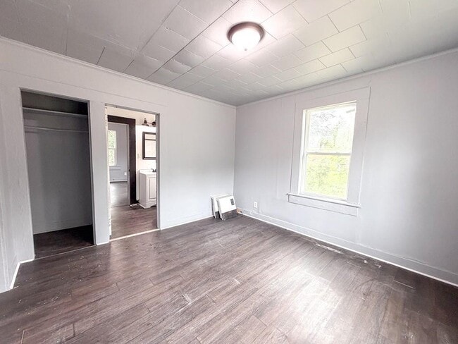 Building Photo - 38 Flock Ave