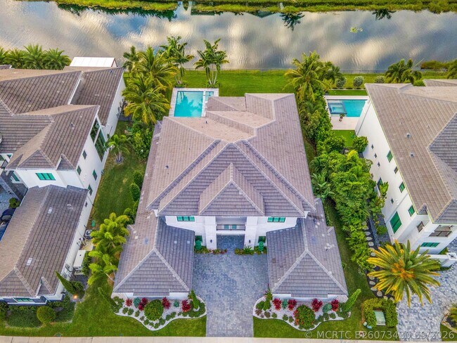 Building Photo - 7480 NW 26th Way