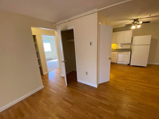 Building Photo - 29 Capron Rd