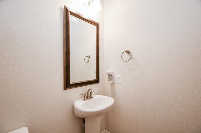 Building Photo - 25106 Sundance Park Ln