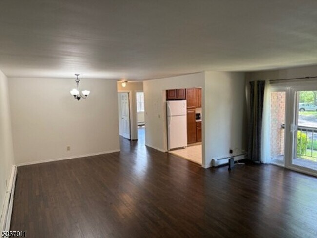 Building Photo - 528 Andria Ave