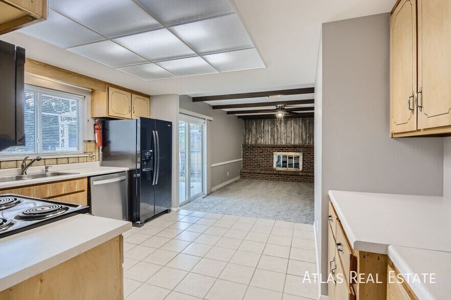 Building Photo - 2306 Zane Pl