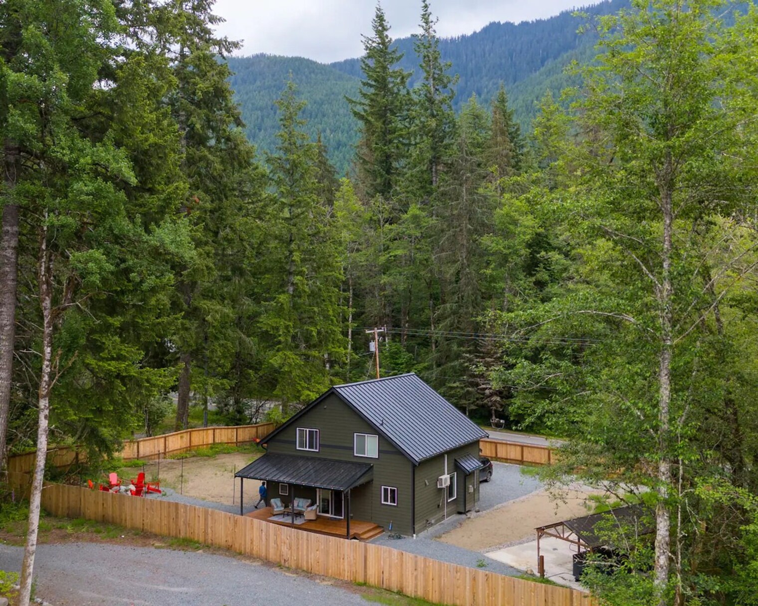 Building Photo - 253 Skate Creek Rd N