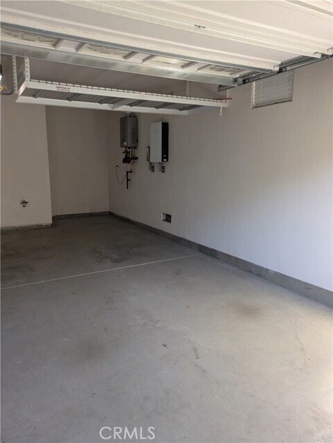 Building Photo - 42945 Avenida Amistad