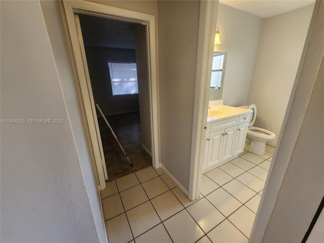 Building Photo - 10967 NW 30th Pl