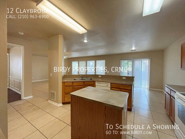 Building Photo - 12 Claybrook-
