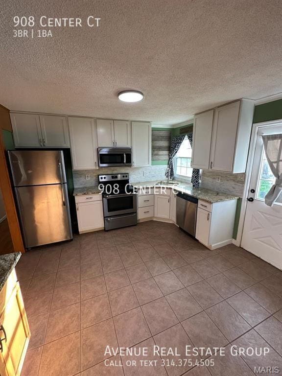 Building Photo - 908 Center Ct