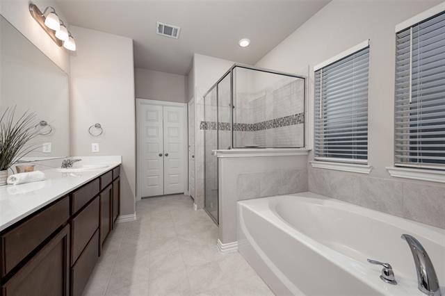 Building Photo - 1237 Milfoil Dr