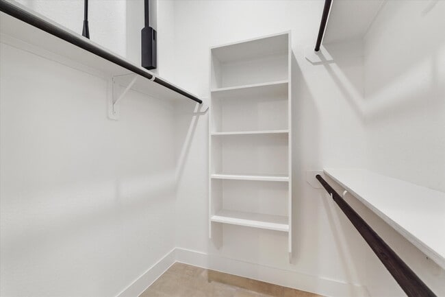 Building Photo - 227 S Broadway St