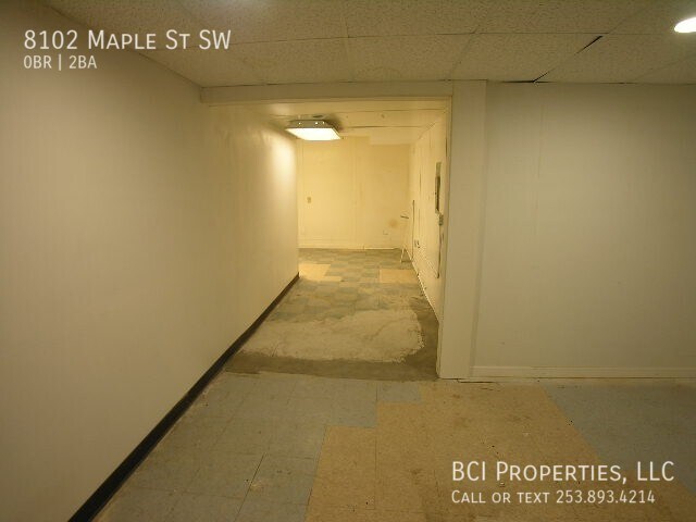 Building Photo - 8102 Maple St SW