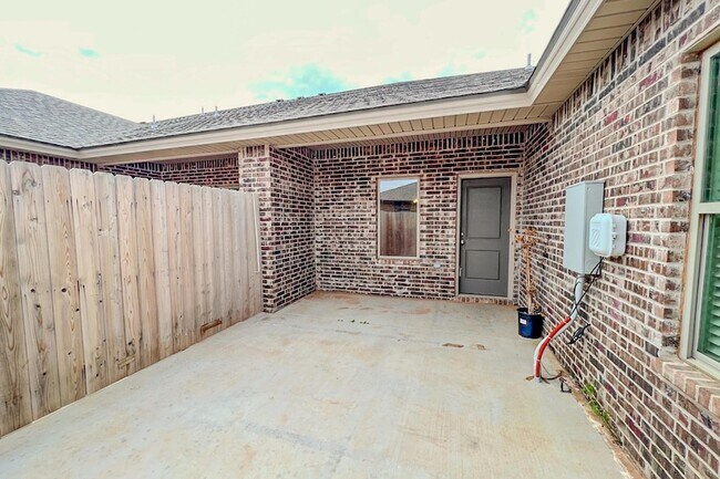 Building Photo - 1248 N 7th St