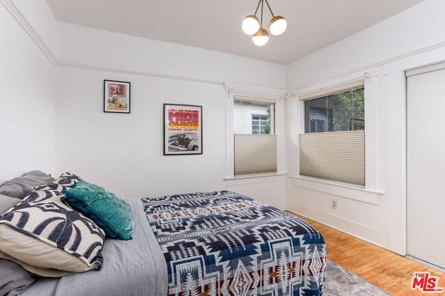 Building Photo - 3438 4th Ave