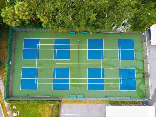 Building Photo - 1600 1st Ave W