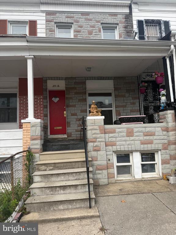Primary Photo - 2516 Lauretta Ave