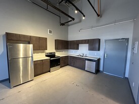 Building Photo - Skye Lofts Apartments