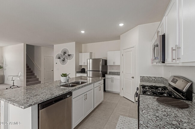 Building Photo - 20004 W Badgett Ln