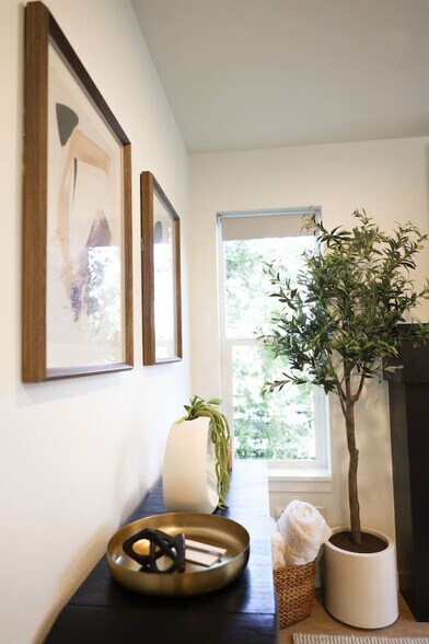 Building Photo - 3922 I St