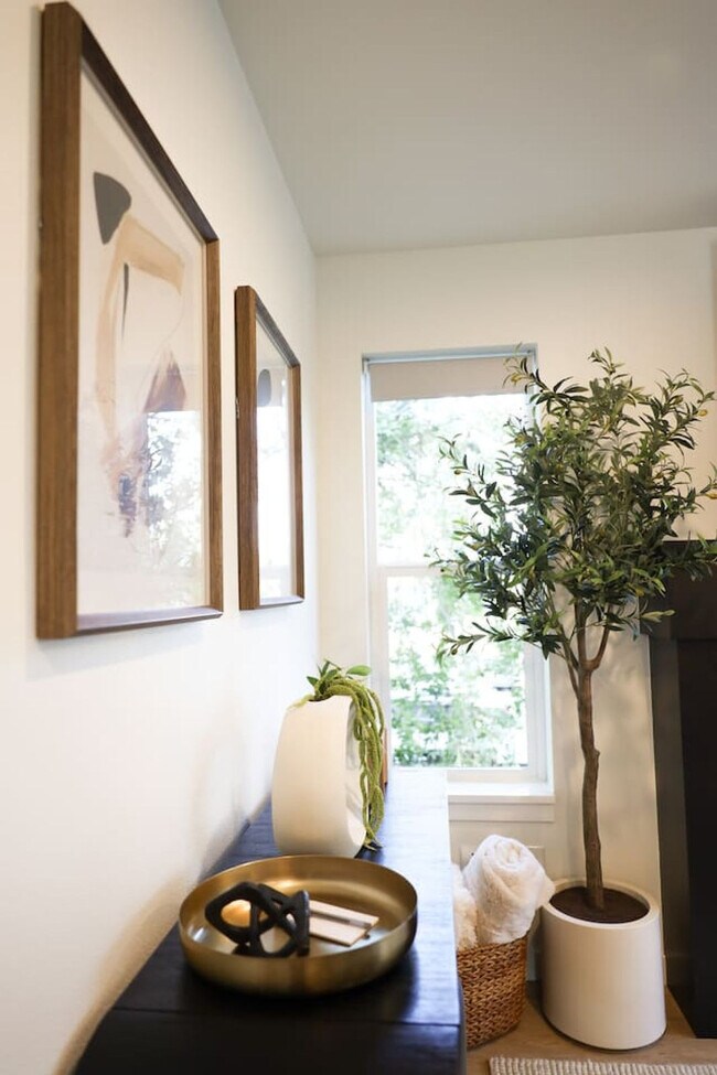 Building Photo - 3922 I St