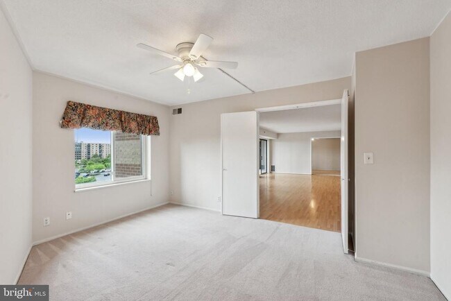 Building Photo - 8340 Greensboro Dr