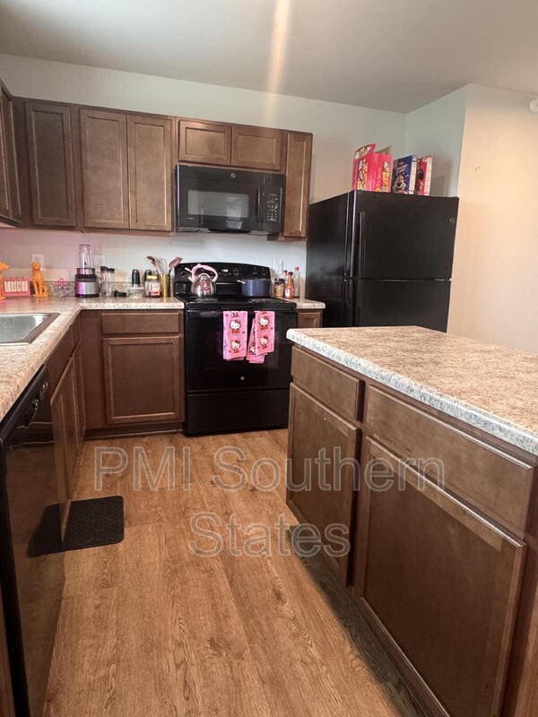 Building Photo - 926 Shakespeare Dr