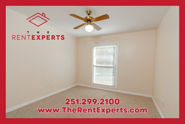 Building Photo - 5466 Vanderbilt Dr