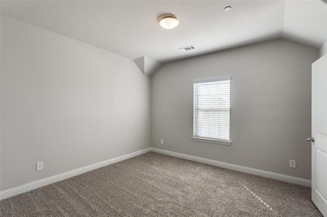 Building Photo - 515 Sequoia St