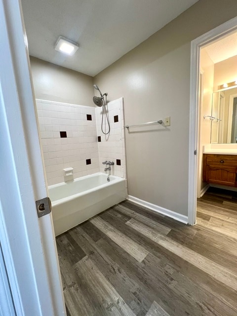 Building Photo - 2115 Northwood Cir