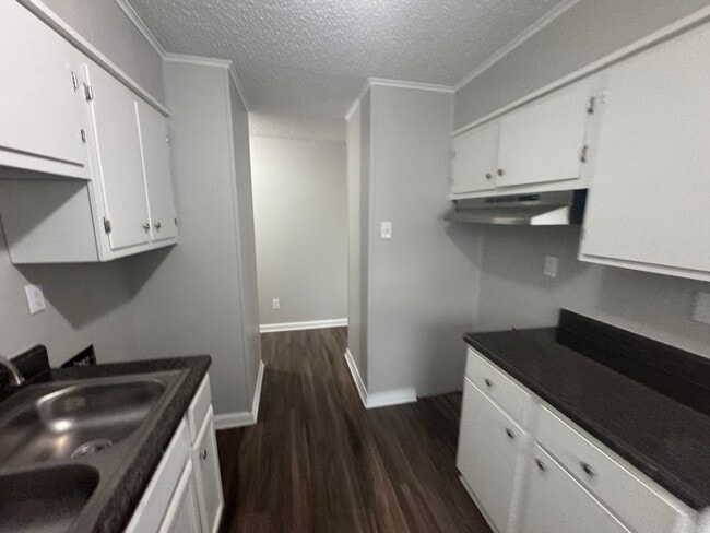 Building Photo - 4613 White Fox St