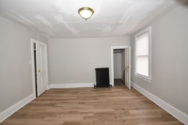 Building Photo - Price Reduced! 4 bedroom 2 story Single Family Home