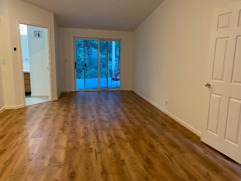 Building Photo - 40871 Orchard Ln