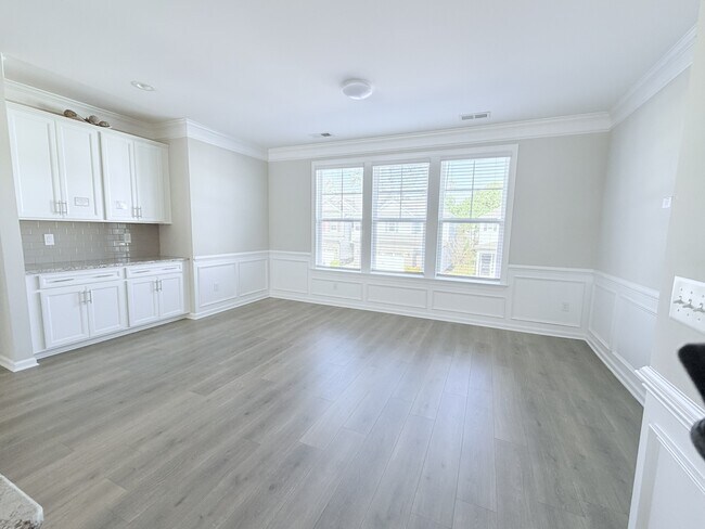 Building Photo - 939 Haybeck Ln