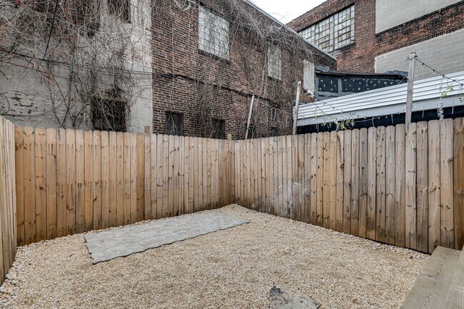 Building Photo - Brand New Modern Apartment Brewerytown