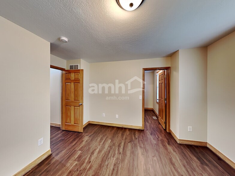 Building Photo - 7911 Butterfield Ln