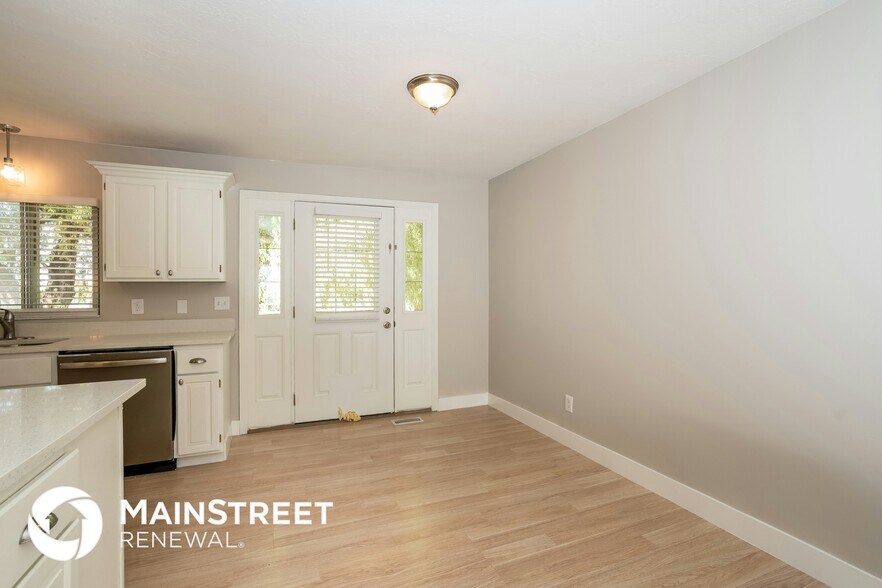 Building Photo - 1980 S 200 E