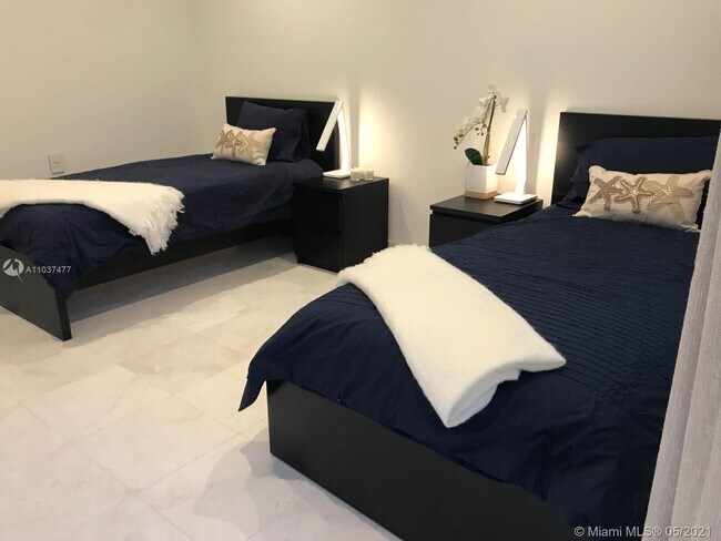 Building Photo - 131 Orchard Ridge Ln