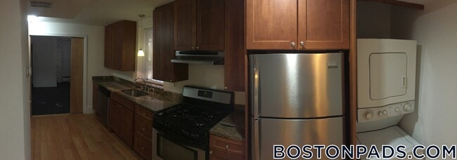 Building Photo - 64 Louis Prang St