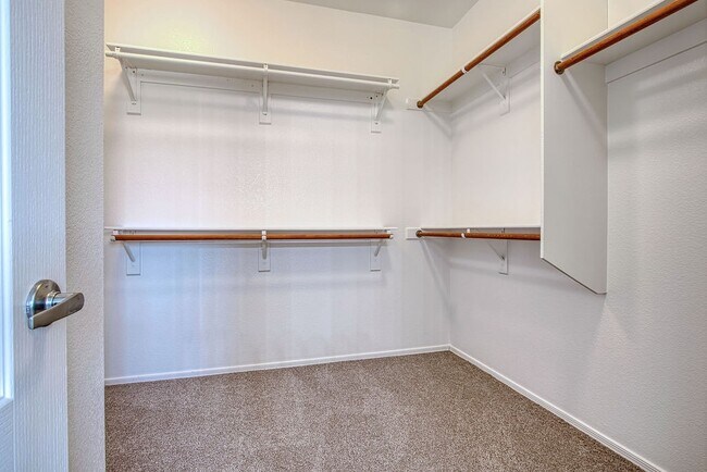 Building Photo - 938 E Indian Wells Pl