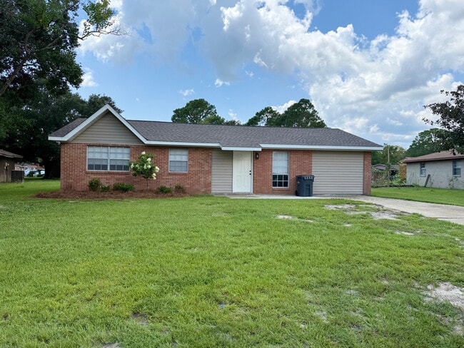 Building Photo - 2605 Fraternity Dr
