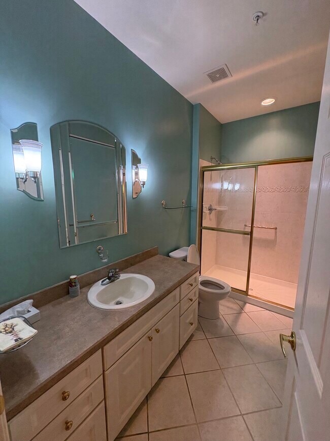 Building Photo - 950 Nathaniel Trail