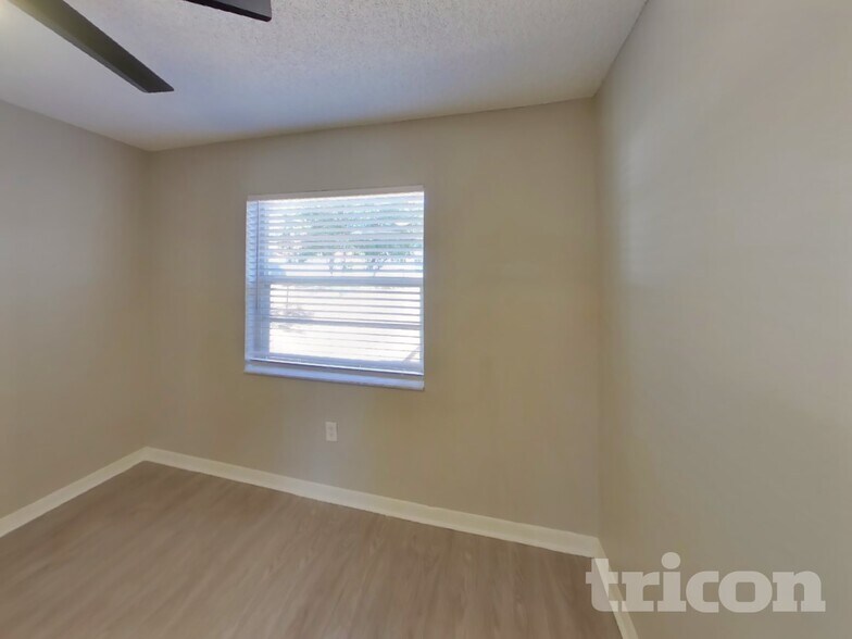 Building Photo - 1446 Deborah Dr