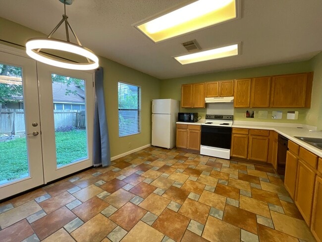 Building Photo - 7926 Ruby Meadow
